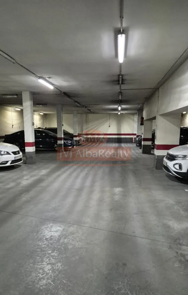 SE VENDE PLAZA DE GARAJE EN VILLACERRADA. — 4