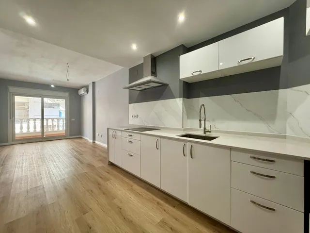 Apartamento Reformado a Estrenar a 50 Metros de la Playa de La Mata — 2