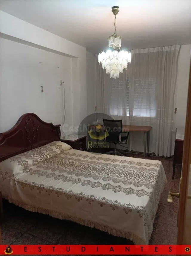 EST/ Bonito piso amueblado para ESTUDIANTES con TRES dormito - foto 5