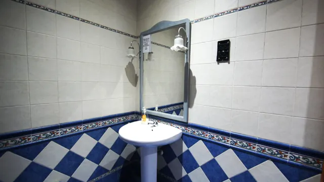 VENTA DE RESTAURANTE EN AUTOVIA ALICANTE-MADRID — 25