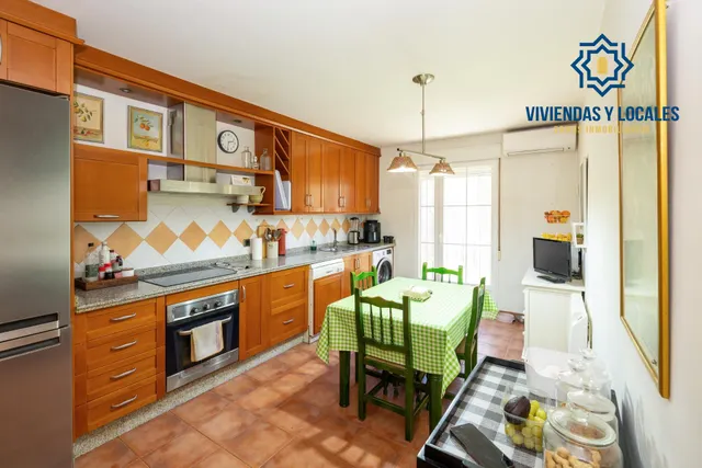 MAGNÍFICO CHALET EN URB. SUEÑOS DE CADIMA, ALHENDIN — 13