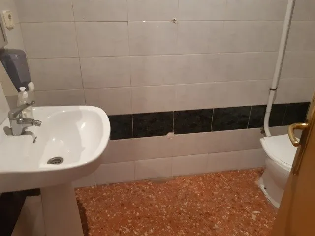 Casa vallada en la ciudad — 14