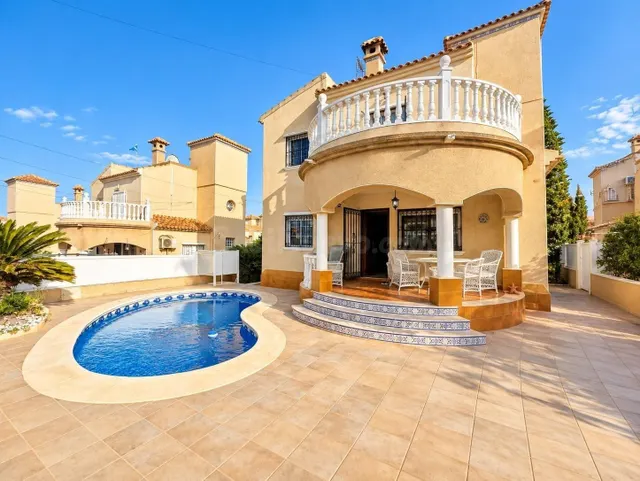 Villa Independiente con Piscina Privada, Vistas al Mar y Par - foto 2