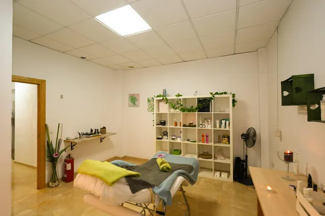 Local comercial en venta – opción conjunta o por separado — 16