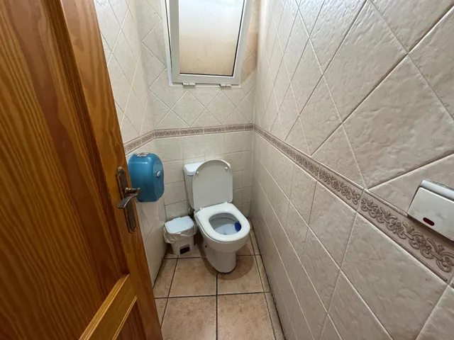 Se vende bar en funcionamiento – 58 m2 – Excelente ubicación frente a centro de salud — 6