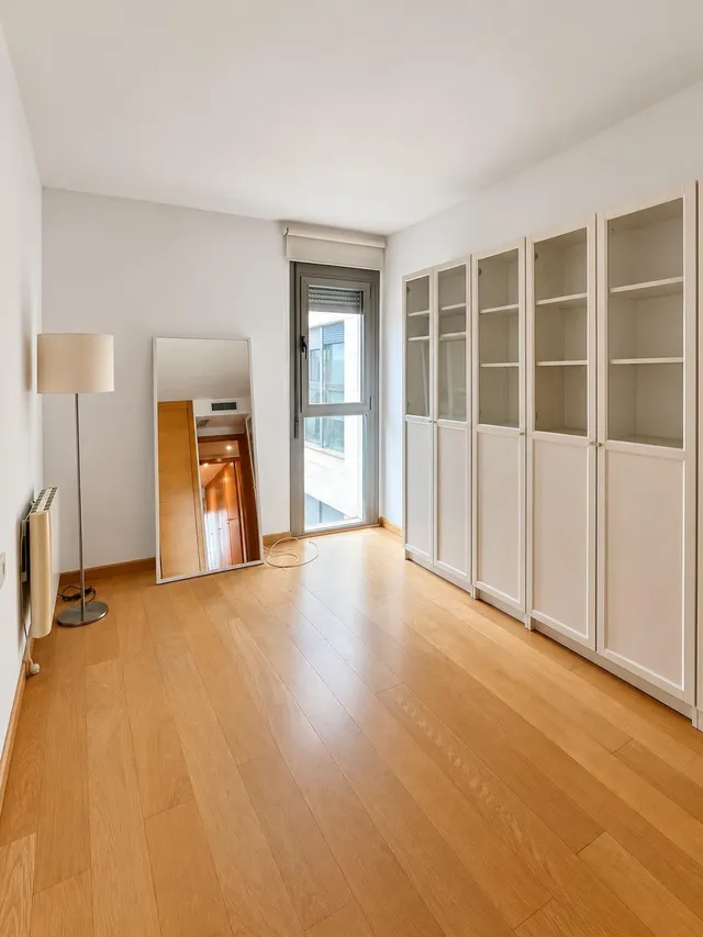 Alquiler de amplio piso 3 habitaciones con terraza, piscina, parking y trastero en Palma — 8