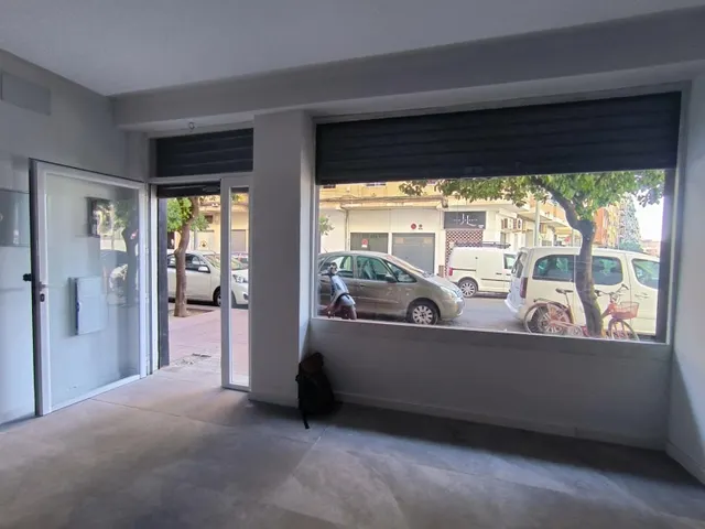 Fabuloso local comercial en la zona del Rescatado y la Biblioteca central del Marrubial (opción a adaptarlo a vivienda) — 17
