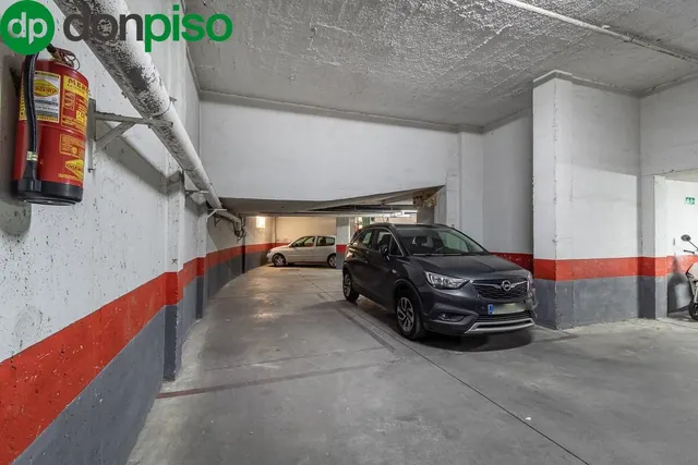 ¡¡Fantástico piso de 7 habitaciones en Bola de Oro!! — 24
