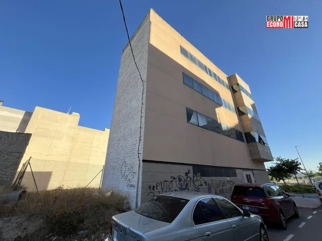 EDIFICIO DE OFICINAS EN VENTA O ALQUILER,  EN MONFORTE DEL CID — 50
