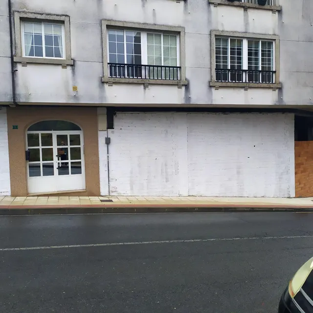 SE VENDE LOCAL COMERCIAL EN SILLEDA — 3