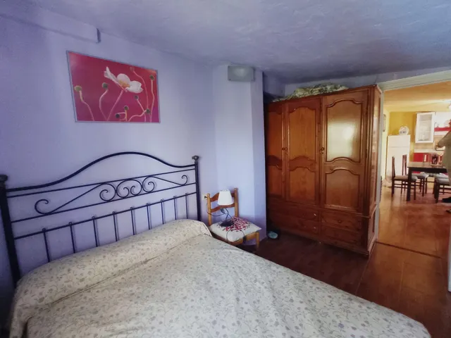 VENTA DE CHALET Y APARTAMENTO — 14