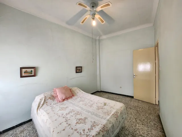 CASA EN PLENA CALLE SAN SEBASTIAN — 40