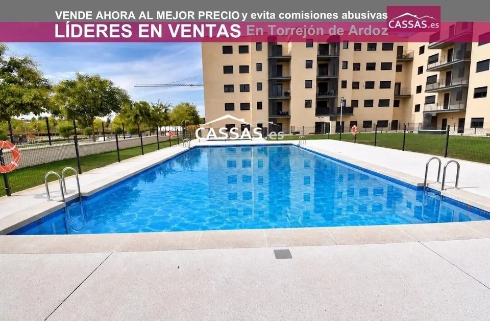 ALOVERA - Obra nueva. Ático con terraza de 7m2, 3 habitaciones, 2 baños, 2 plazas de garaje, Trastero y piscina.