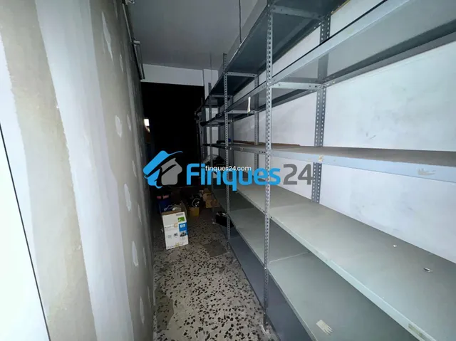 Local Economico en Alquiler — 12