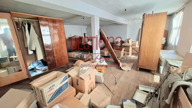 CASA PARA REFORMAR EN EL CENTRO DE RAMALES DE LA VICTORIA. — 47