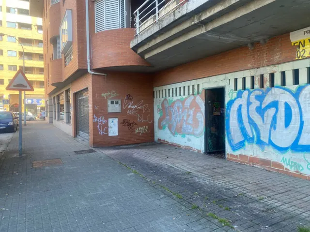 Local Comercial en Parque Temple — 2