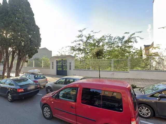 SOLAR URBANO DE USO RESIDENCIAL CON UNA EDIFICABILIDAD DE 2.