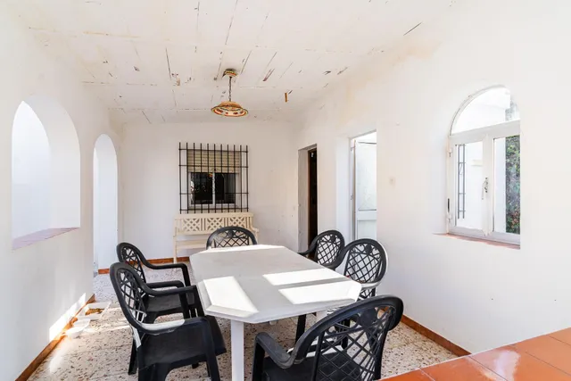 CASA CON AMPLIO JARDÍN EN CANTARRANAS — 19