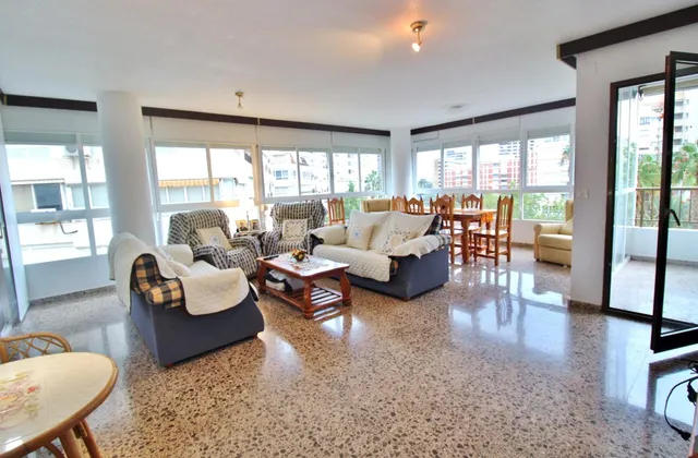 Vive la luz y el espacio en este amplio piso de Garden Playa! — 5