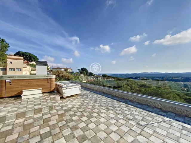 Nueva promoción de vivienda unifamiliar en venta y con vistas al mar en Lloret de Mar — 31