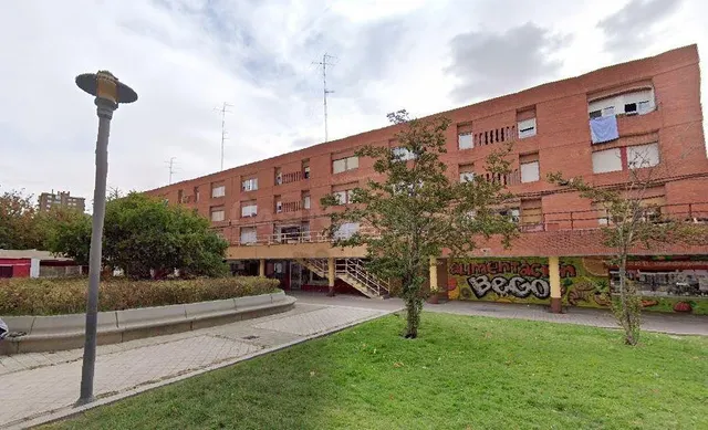 SE VENDE piso OKUPA en C MALDONADO 8 de Palencia - foto 3