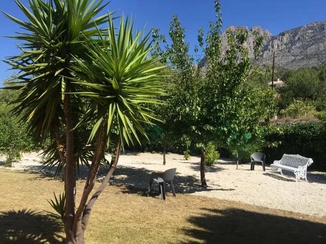 Se vende  precioso chalet casa rural con todas los servicios a las faldas del Puig campaña — 11