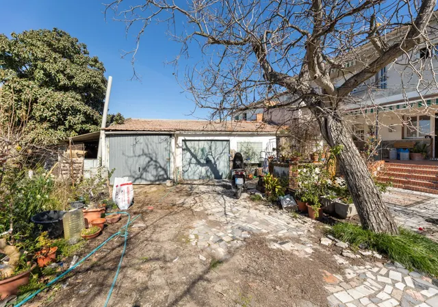 Casa en esquina con amplios espacios en Belicena, Vegas del Genil — 25