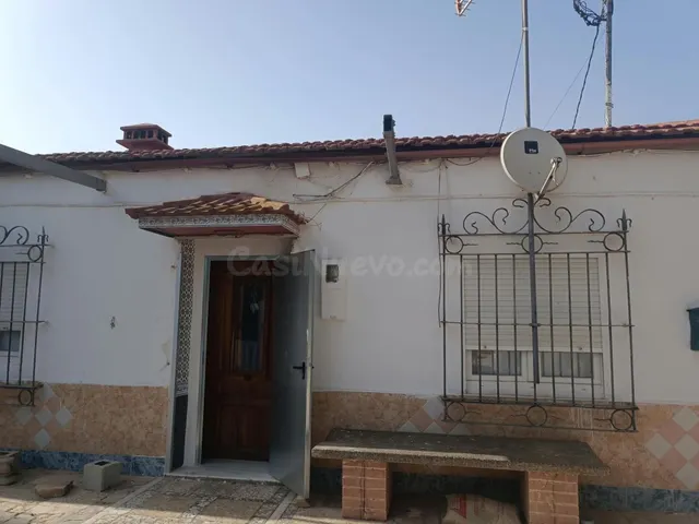 Se vende casa de campo de 122 m2, sobre parcela de 147 m2 en - foto 2