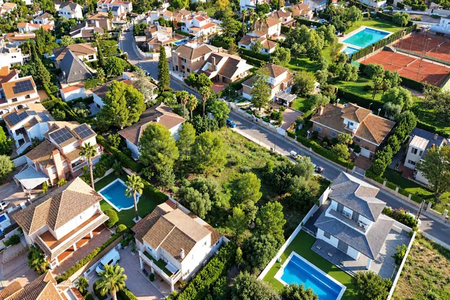 Tu casa, tu jardín, tu familia y tu proyecto de vida en Urbanización MONTERREAL (Torrent) — 4