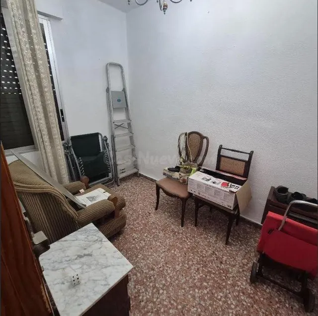 SE VENDE PLANTA BAJA EN AVDA SUROESTE EN LA VALL D'UIXO MUY  - foto 5