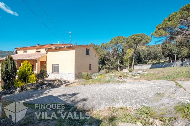 Casa independiente con gran parcela en Sant Quirze Safaja — 42