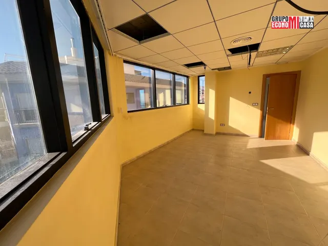EDIFICIO DE OFICINAS EN VENTA O ALQUILER,  EN MONFORTE DEL CID — 26