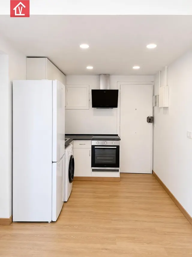 Creu de barbera! Piso de 3 habitaciones, balcón,  junto al Parque del Valles! — 6