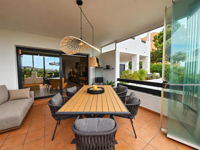 MAGNÍFICO APARTAMENTO DE 2 DORMITORIOS CON GRAN TERRAZA, JARDÍN PRIVADO Y VISTAS AL MAR Y AL GOLF – DOÑA JULIA, CASARES COSTA — 30