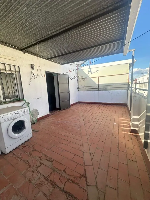 Casa adosada de 2 plantas + ático del 2001 — 29