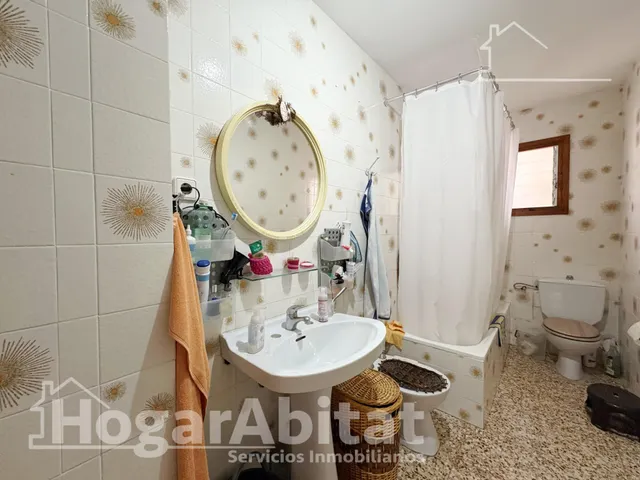 OPORTUNIDAD DE INVERSIÓN! EXTERIOR CON BALCÓN Y GARAJE — 36