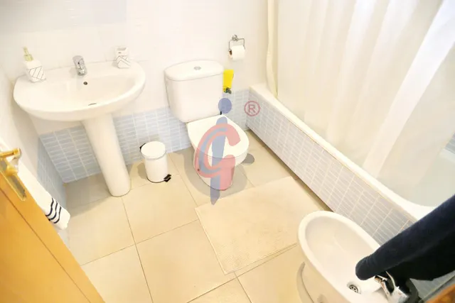 Tu apartamento junto al mar en Guardamar | Terraza, piscina, garaje y trastero | 184.900€ — 23