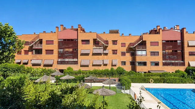 ¡en venta! piso con terraza acristalada, plaza de garaje y trastero en Boadilla del Monte — 33