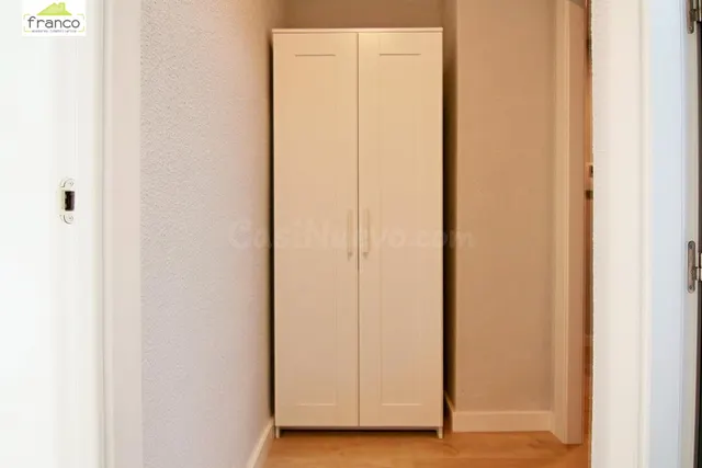 APARTAMENTO JUNTO A PLAZA CIRCULAR Y ABENARABI — 12