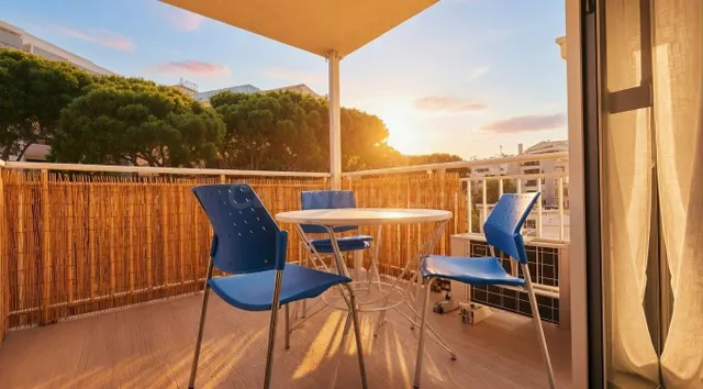 APARTAMENTO EN SEGUNDA LÍNEA DE MAR CON LICENCIA TURÍSTICA