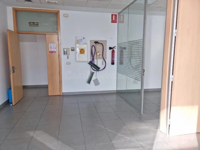VENTA DE OFICINA EN EDIFICIO ESTADIO NUEVO MIRANDILLA (CARRA - foto 2