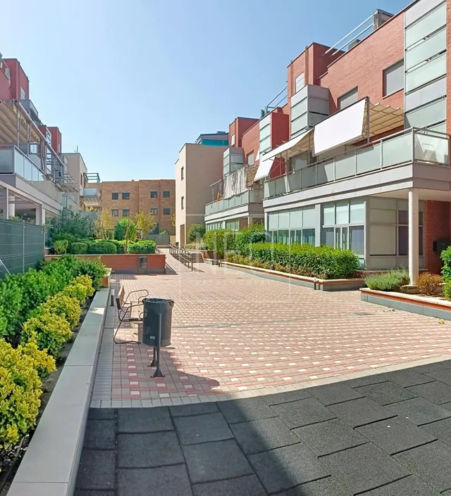 Bajo con jardin en calle enrique lister, Getafe, Madrid. — 23