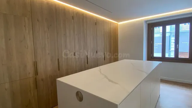 Piso 3 habitaciones 144m² en alquiler - El Mercat — 9