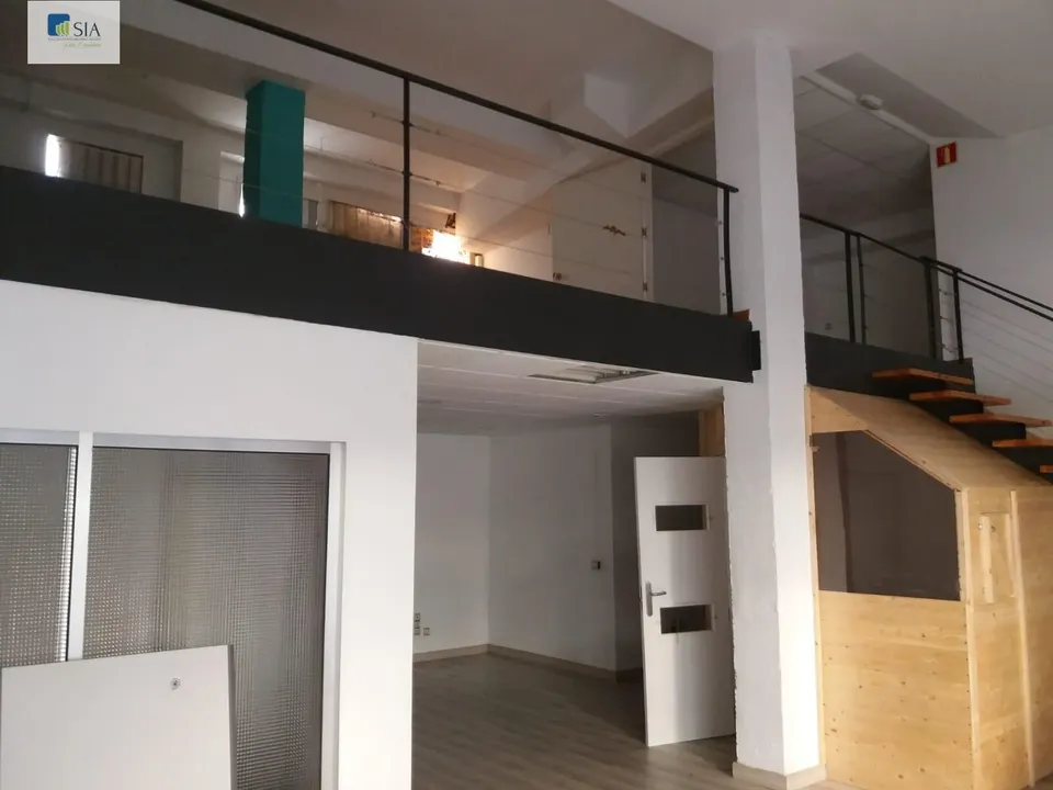 LOCAL REFORMADO EN TORRERO - C/ RUIZ TAPIADOR