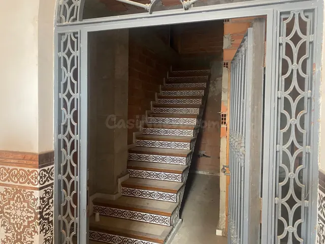 MAGNIFICO EDIFICIO SEÑORIAL EN LA MEJOR CALLE DEL ENCANTADOR - foto 4