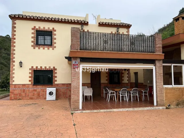 Chalet 6 habitaciones 300m² en venta - Costa Del Sol