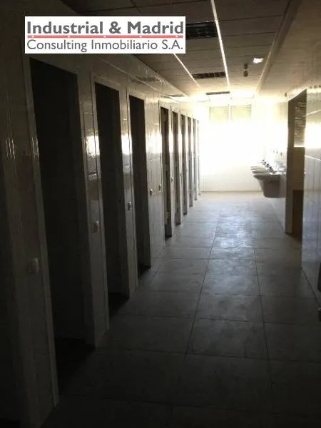 VENTA DE NAVE INDEPENDIENTE EN LOECHES — 14