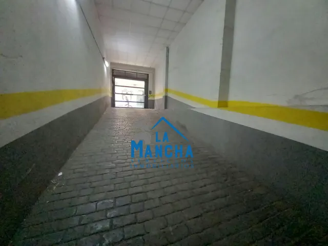 *70€ MENSUALES*. INMOBILIARIA LA MANCHA ALQUILA PLAZA DE GARAJE EN BARRIO INDUSTRIA. — 11