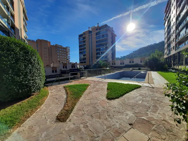 Dúplex de 3 dormitorios en la venta — 3