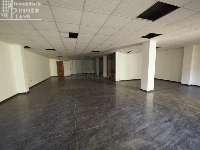Se vende local en calle Don Victor en 1ª planta de un edific - foto 5